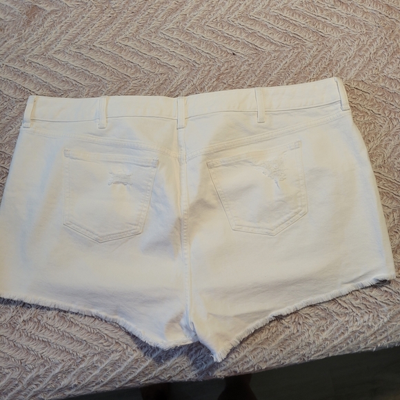 NWOT Torrid Size 24 White Denim Short - Picture 5 of 5